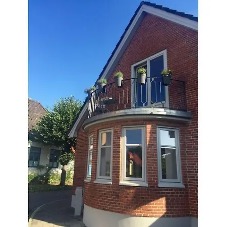 Lange Eins Comfortable Arnis